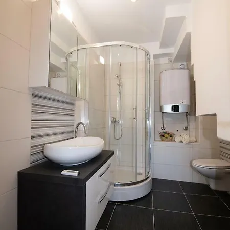 Emili Apartman *